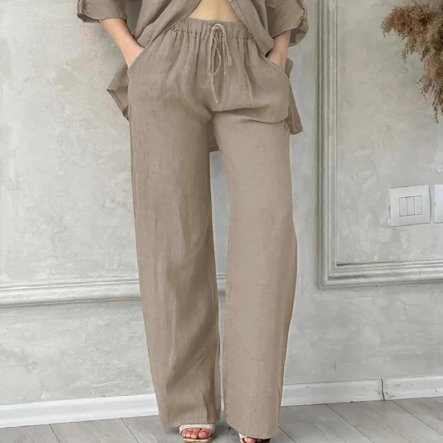 Lightweight Straight Leg Workout Pants for Women Casual Ruched Work Gym Athletic Joggers with Pockets