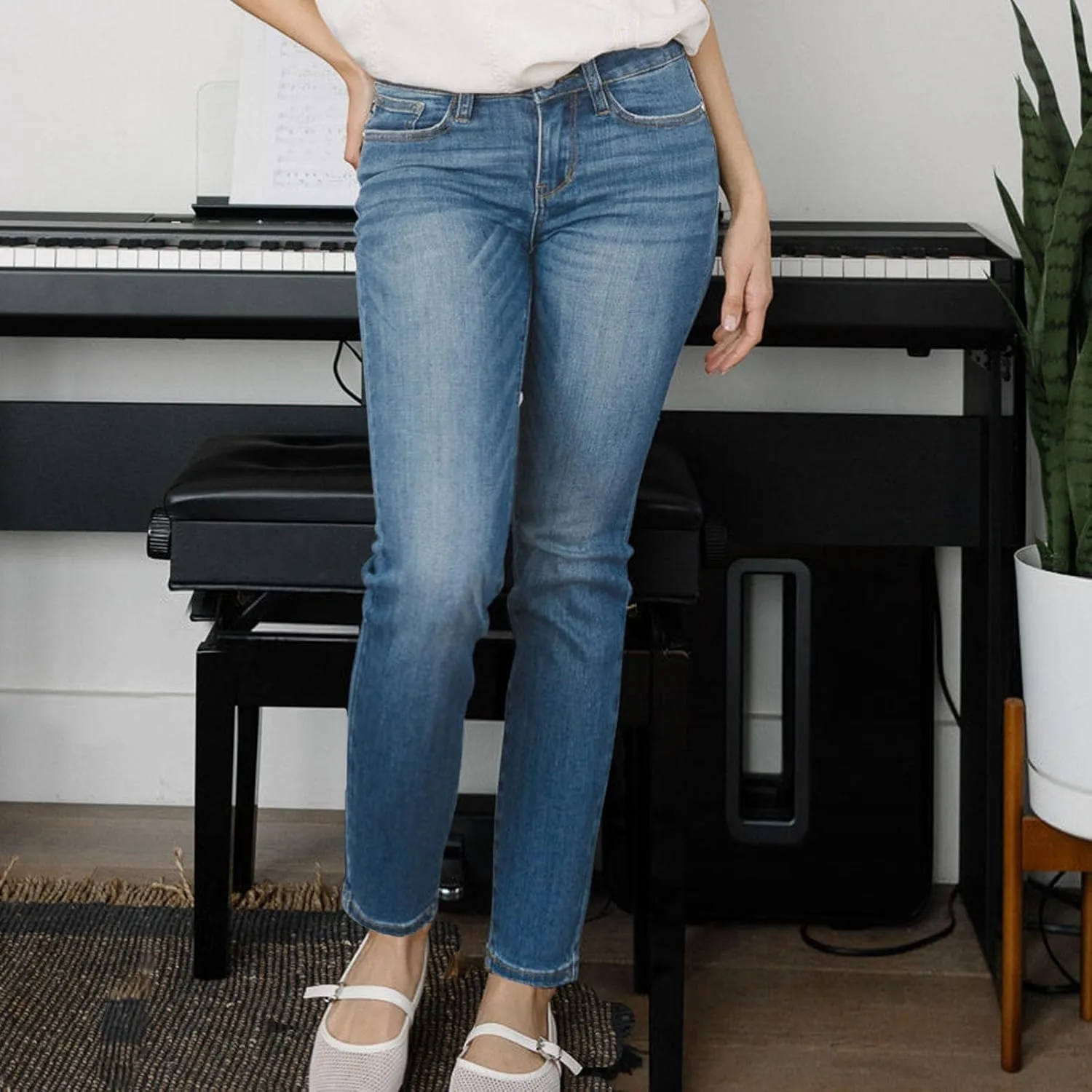 Straight Leg Jeans for Women Stretchy High Waisted Bootcut Jeans Y2K Cute Slim Fit Vintage Pull On Denim Pants