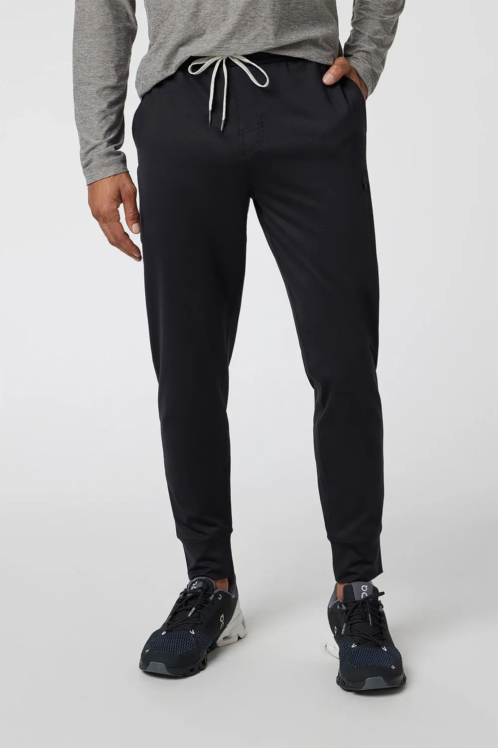 SUNDAY PERFORMANCE JOGGER Black
